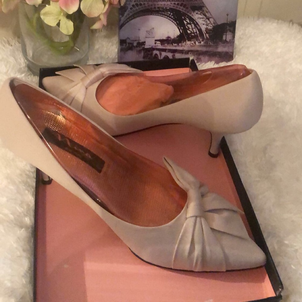 Lindas y elegantes zapatillas